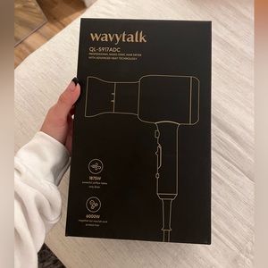 Wavy talk hair dryer